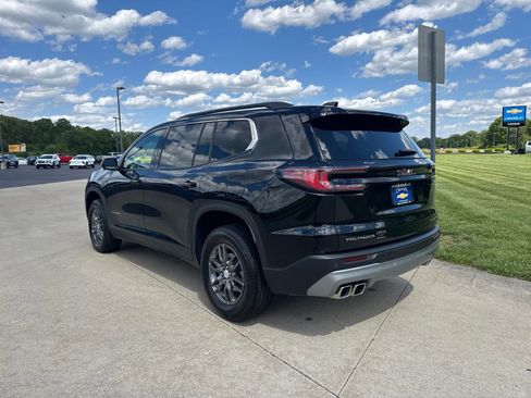 Used 2025 GMC Acadia Elevation FWD image 7