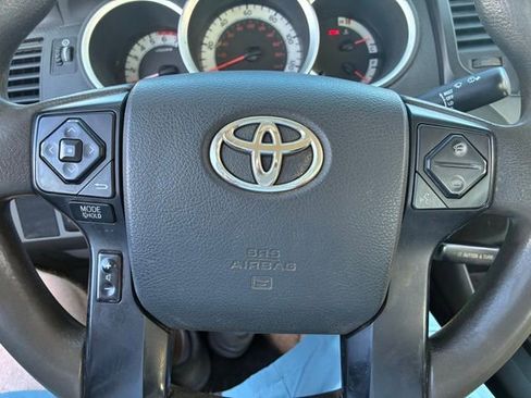 Used 2015 Toyota Tacoma 2WD Access Cab image 7