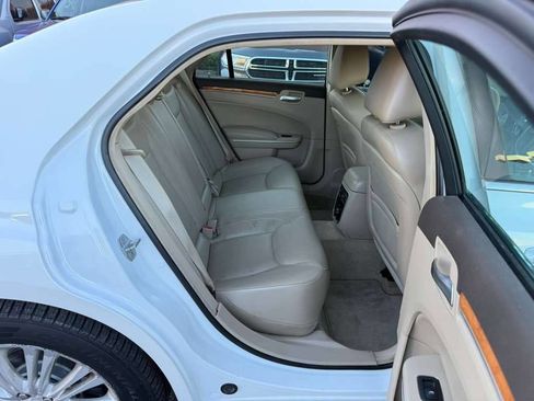 Used 2012 Chrysler 300 Limited w/ Luxury Group image 22
