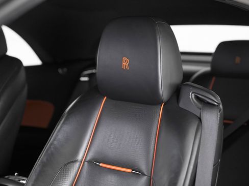 Used 2020 Rolls-Royce Dawn image 11