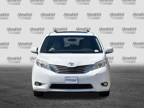 Used 2011 Toyota Sienna XLE FWD image 10