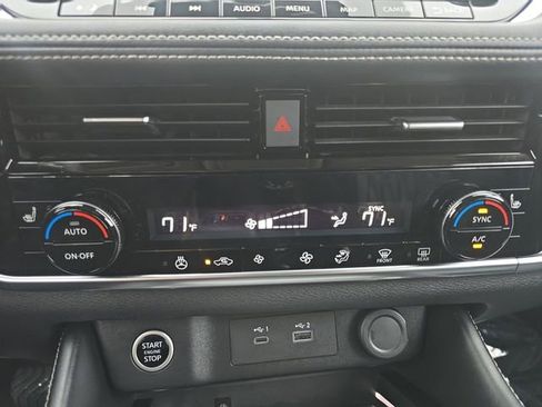 Certified 2023 Nissan Rogue Platinum image 4