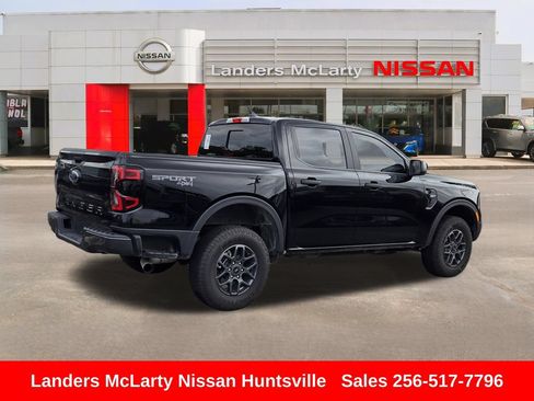 Used 2025 Ford Ranger XLT AWD/4WD image 3