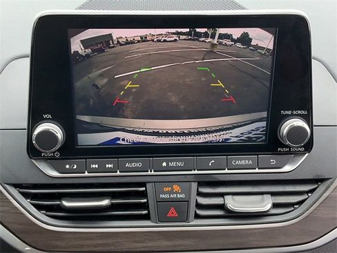 Used 2024 Nissan Altima 2.5 SV image 20