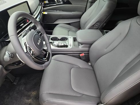 New 2026 Kia Carnival SX Prestige FWD image 10
