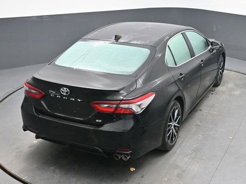 Used 2024 Toyota Camry SE image 29