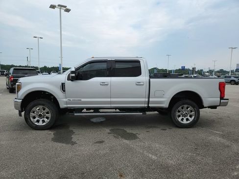 Used 2018 Ford F250 Lariat w/ Chrome Package AWD/4WD image 6