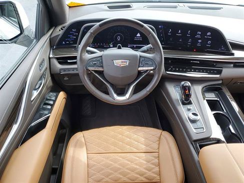 Certified 2023 Cadillac Escalade Premium Luxury AWD/4WD image 19