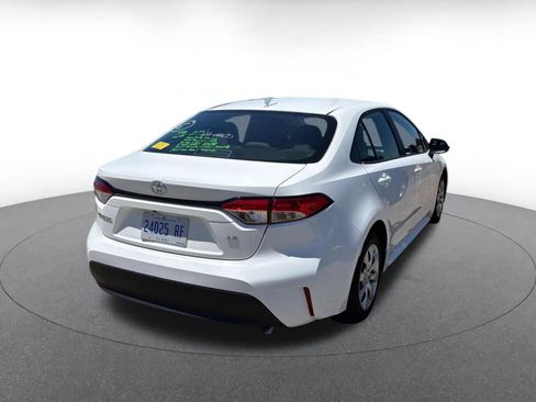 Used 2025 Toyota Corolla LE FWD image 14