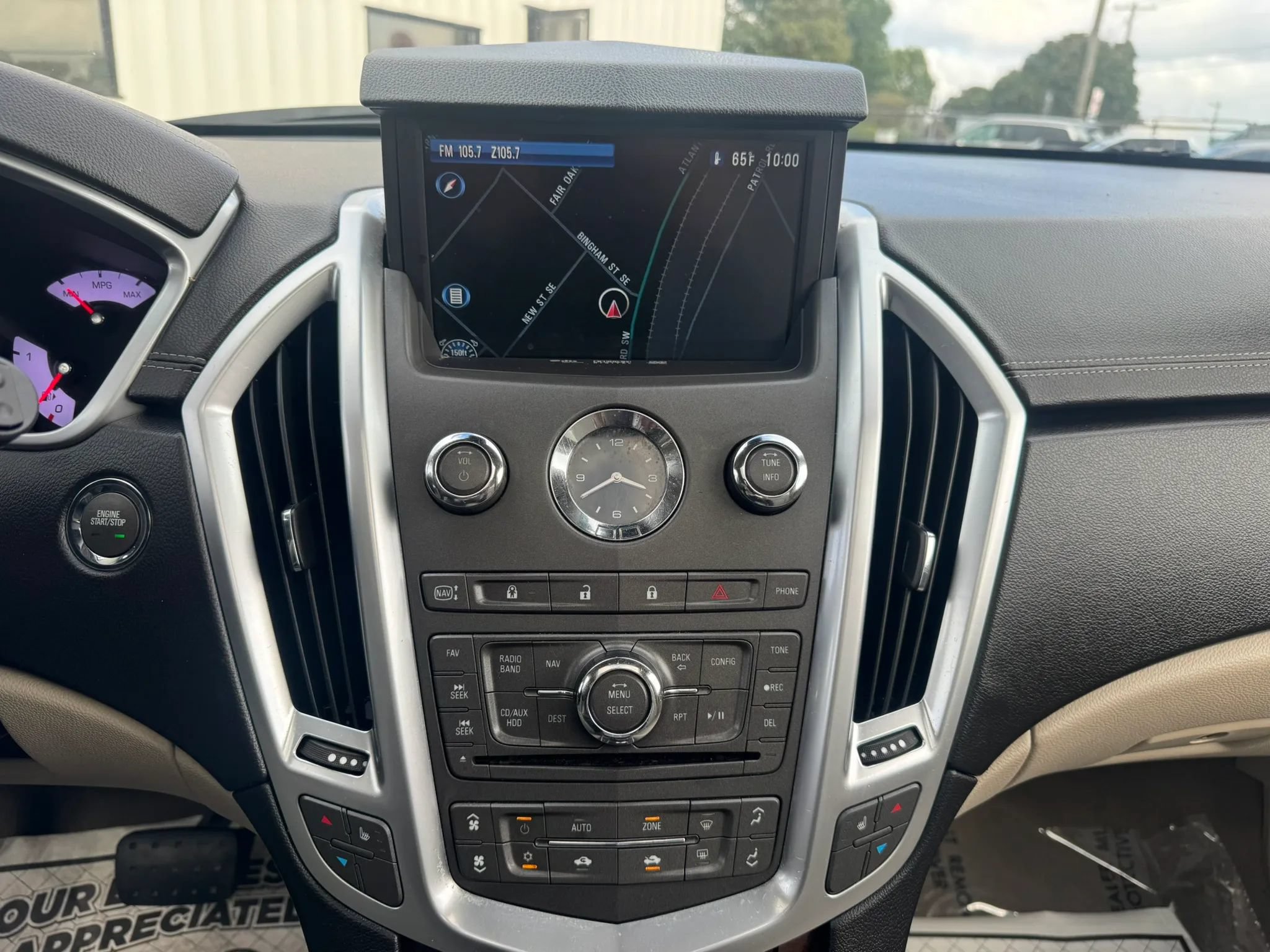 Used 2012 Cadillac SRX Luxury FWD image 17