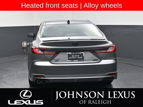 Used 2025 Toyota Camry XSE FWD image 8