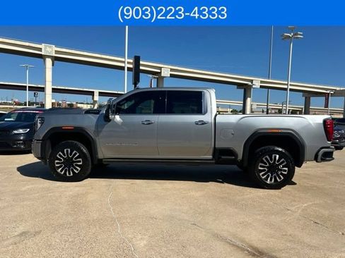 Used 2024 GMC Sierra 2500 Denali Ultimate AWD/4WD image 7