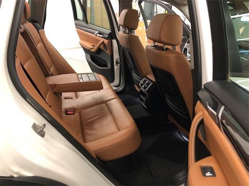 Used 2016 BMW X3 xDrive28d image 31