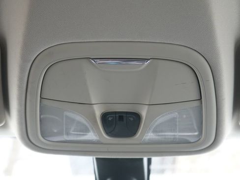 Used 2016 Chrysler 200 Limited FWD image 25