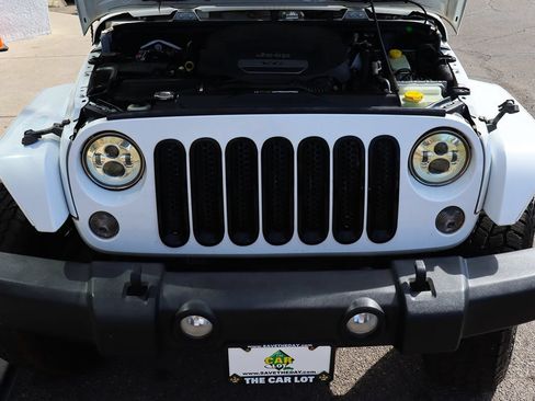 Used 2015 Jeep Wrangler Unlimited Sport w/ Max Tow Package AWD/4WD image 58