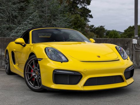 Certified 2016 Porsche Boxster Spyder RWD image 9