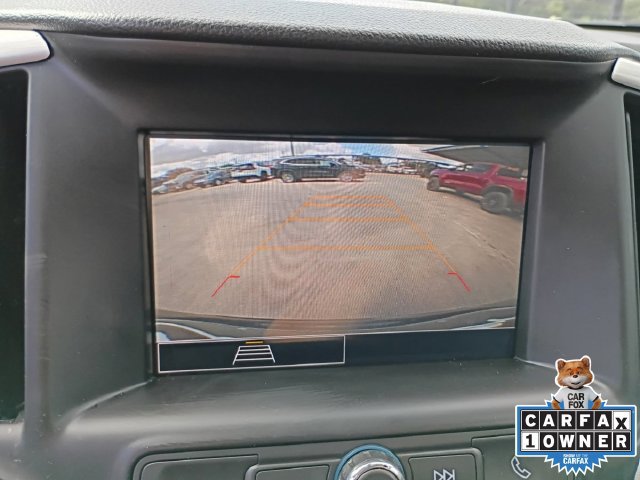 Used 2024 GMC Terrain SLE w/ Driver Convenience Package FWD image 9