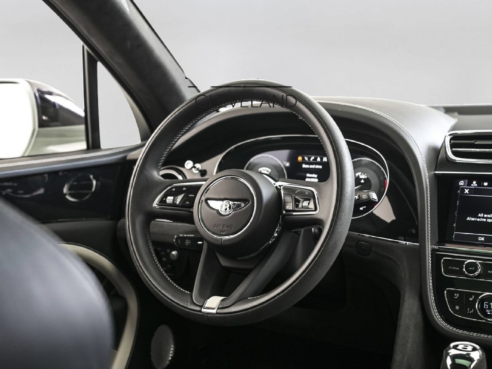 Used 2023 Bentley Bentayga Speed AWD/4WD image 31