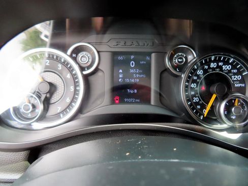 Used 2022 RAM 3500 Tradesman image 38