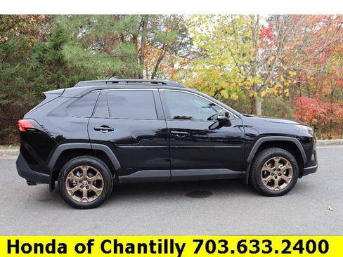 Used 2024 Toyota RAV4 Hybrid Woodland image 8