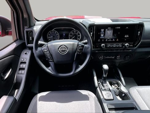 Used 2026 Nissan Frontier SV w/ Tow Package AWD/4WD image 6