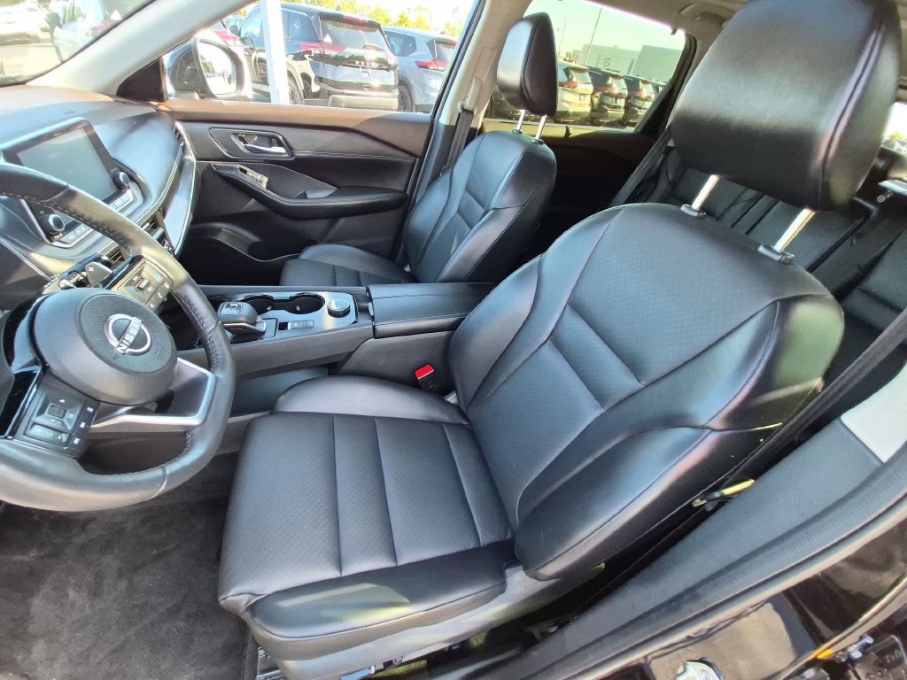 Used 2023 Nissan Rogue SV w/ SV Premium B Package AWD/4WD image 11