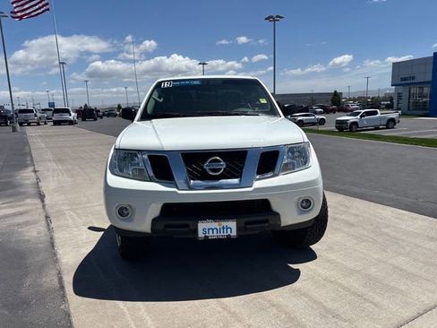 Used 2019 Nissan Frontier SV RWD image 8