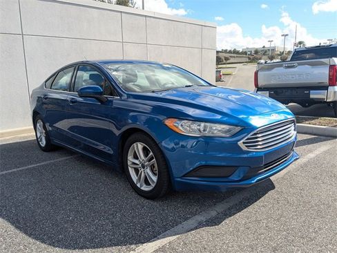 Used 2018 Ford Fusion SE w/ Fusion SE Technology Package image 1