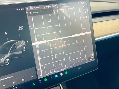 Used 2020 Tesla Model 3 RWD image 9