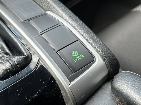 Used 2021 Honda Civic Sport image 51