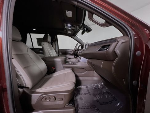 Used 2023 GMC Yukon SLT w/ Max Trailering Package image 31