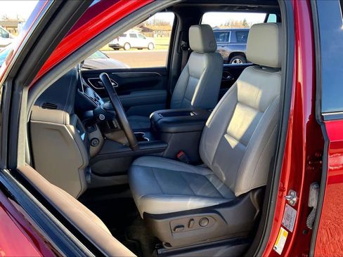 Used 2021 Chevrolet Tahoe Z71 w/ Z71 Signature Package image 7