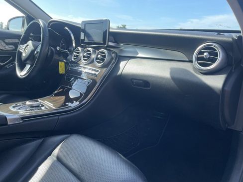 Used 2018 Mercedes-Benz C 300 Sedan w/ Premium Package image 8