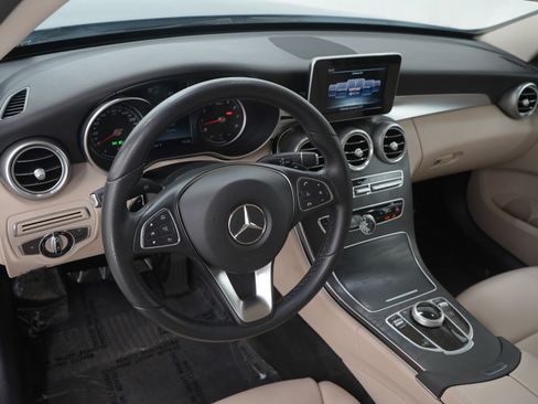 Used 2017 Mercedes-Benz C 300 4MATIC Sedan image 22