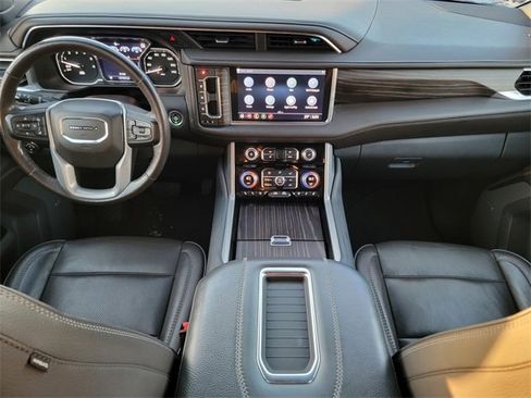 Used 2021 GMC Yukon XL Denali w/ Denali Ultimate Package image 22