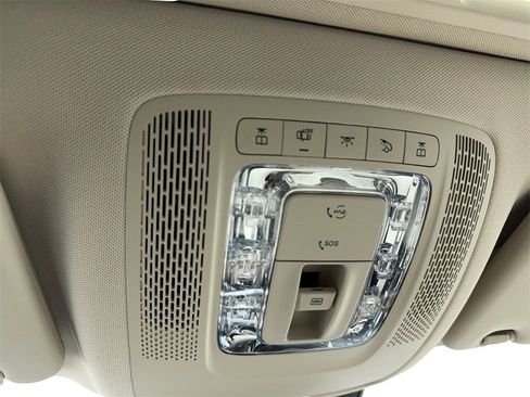 Used 2022 Mercedes-Benz GLE 350 4MATIC w/ AMG Line Exterior image 35