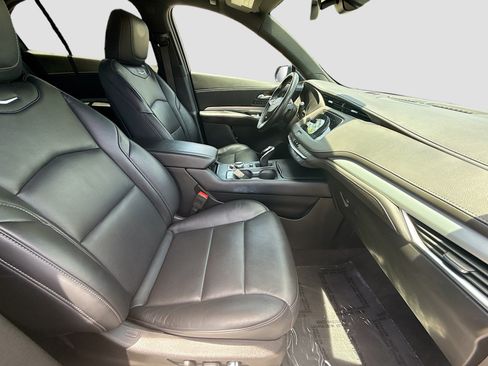 Used 2023 Cadillac XT4 Premium Luxury w/ Driver Assist Package FWD image 29