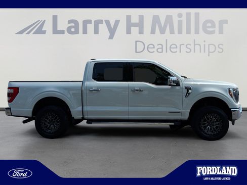 Used 2021 Ford F150 Lariat w/ Equipment Group 502A High AWD/4WD image 6