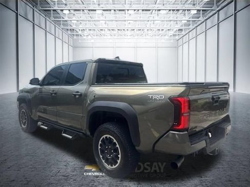 Used 2025 Toyota Tacoma TRD Off-Road w/ TRD Off Road Upgrade Package AWD/4WD image 23