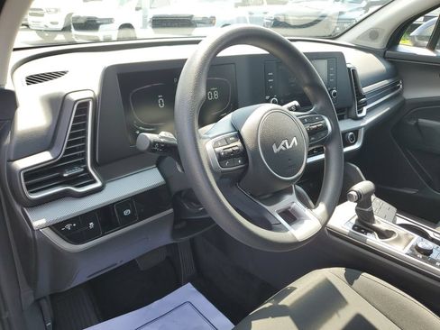 Used 2023 Kia Sportage LX AWD/4WD image 19