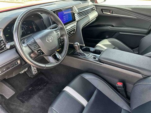 Certified 2025 Toyota Camry SE image 12