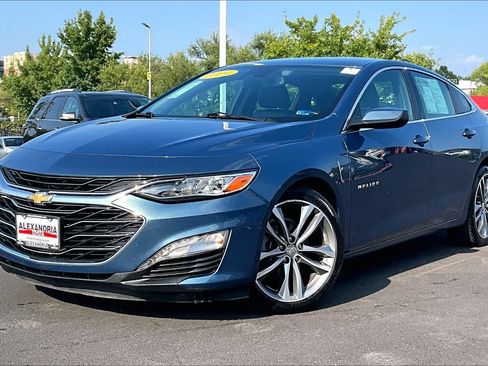 Used 2024 Chevrolet Malibu LT FWD image 1