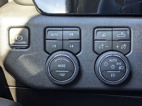 Used 2026 Chevrolet Silverado 1500 LTZ image 22