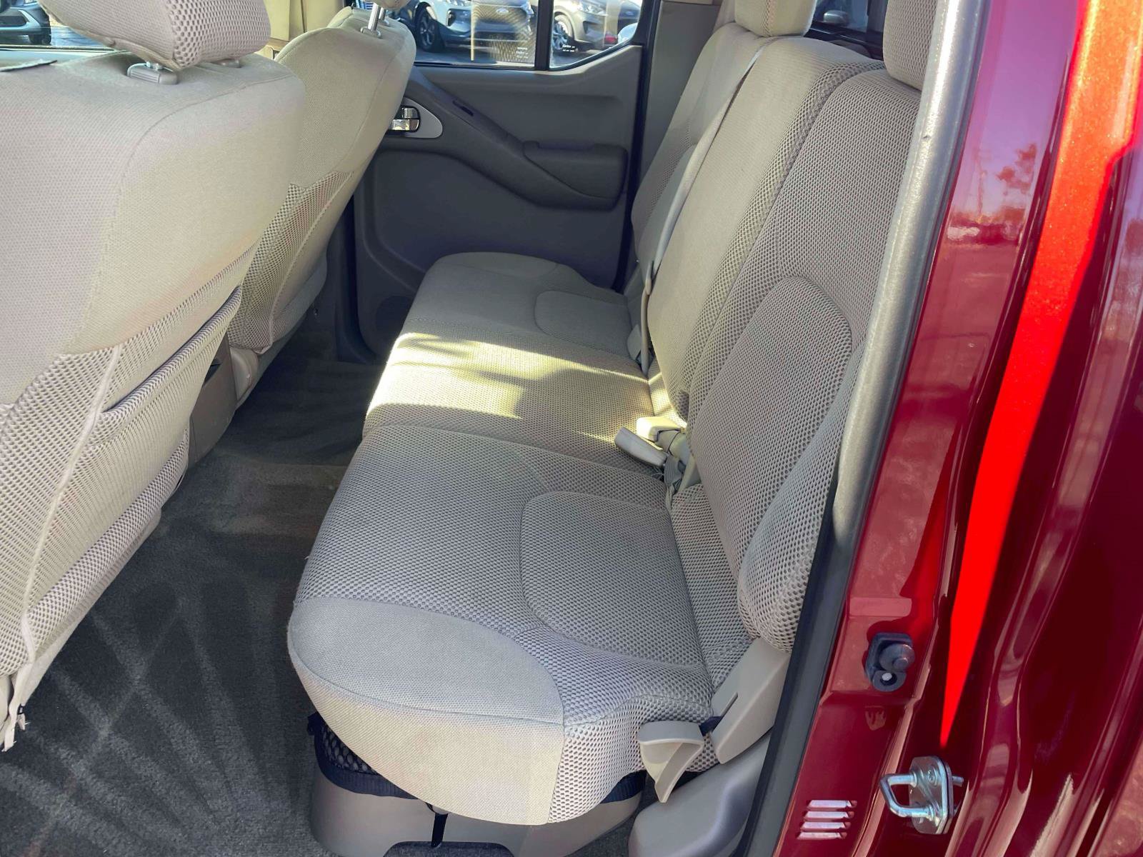 Used 2017 Nissan Frontier SV AWD/4WD image 12
