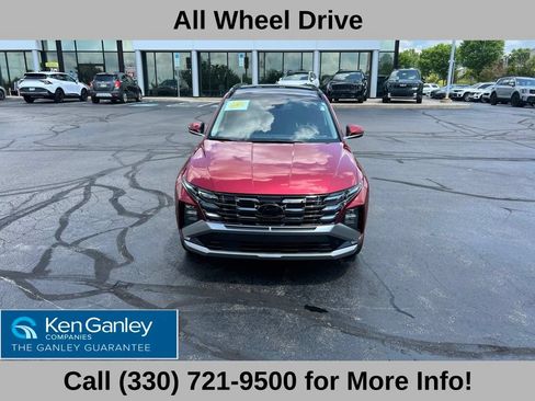 Used 2025 Hyundai Tucson Limited AWD/4WD image 4