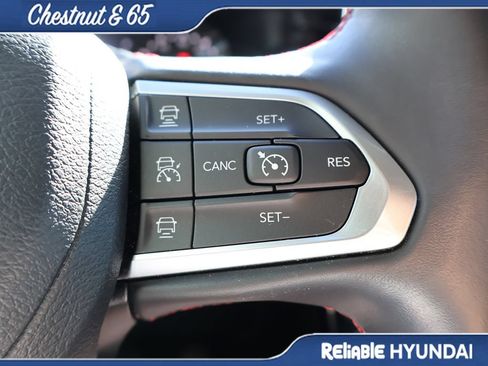 Used 2022 Jeep Compass Trailhawk w/ Trailhawk Convenience Group AWD/4WD image 28