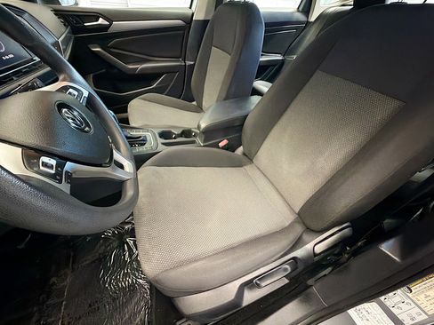 Used 2021 Volkswagen Jetta S image 11