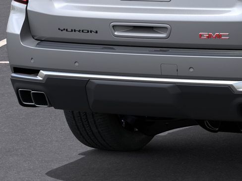 New 2026 GMC Yukon Denali w/ Sun & Power Step Package AWD/4WD image 14