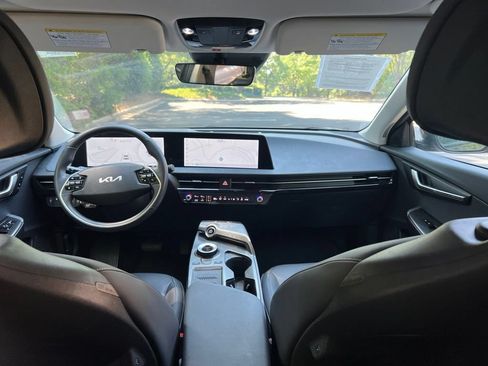 Used 2024 Kia EV6 Light RWD image 16