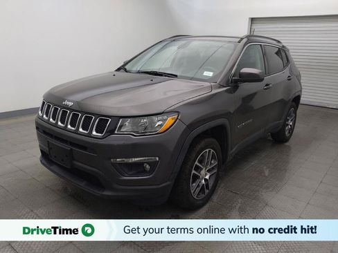 Used 2018 Jeep Compass Latitude w/ Popular Equipment Group AWD/4WD image 1